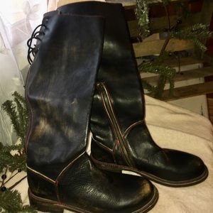 New Bed Stu Manchester-black w/ red lug sole 8.5